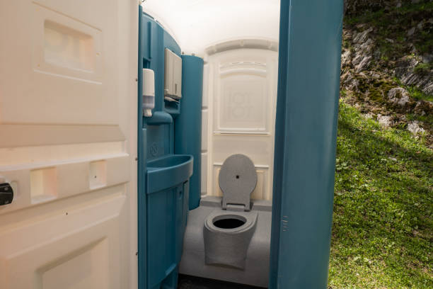 Best Portable restroom trailer rental  in Franklinton, LA